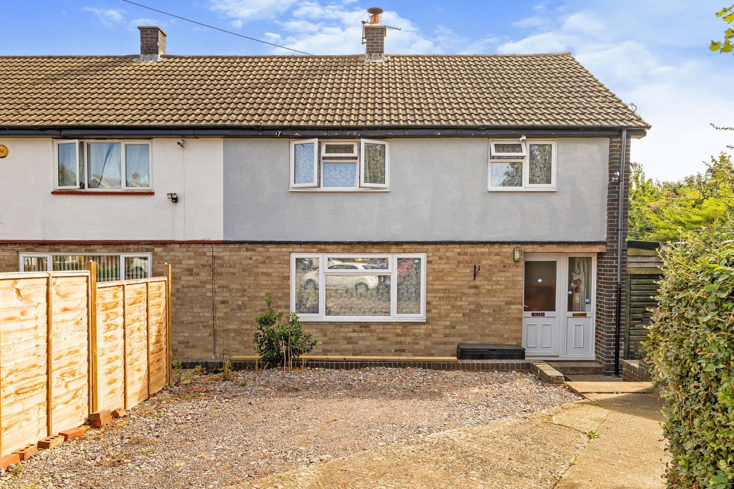 4 bed semidetached house for sale in Bretch Hill, Banbury OX16 Zoopla
