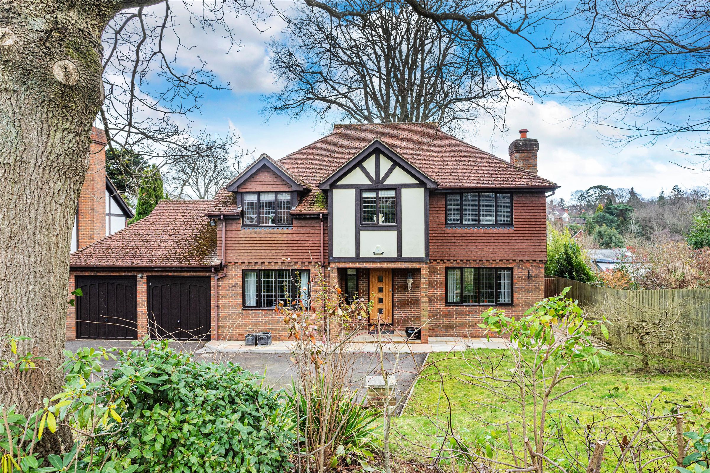 5 bed detached house for sale in Oakhill Road, Sevenoaks, Kent TN13