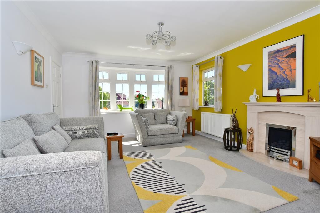 3 bed detached house for sale in Crescent Drive South, Woodingdean