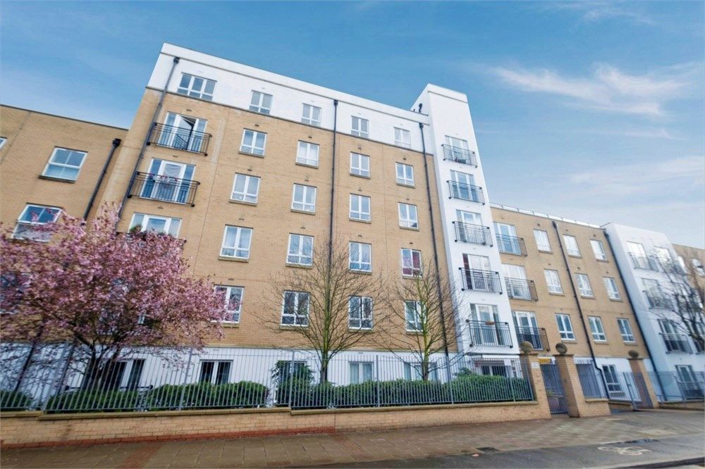 2 bed flat for sale in 39 Windmill Lane, London E15 Zoopla