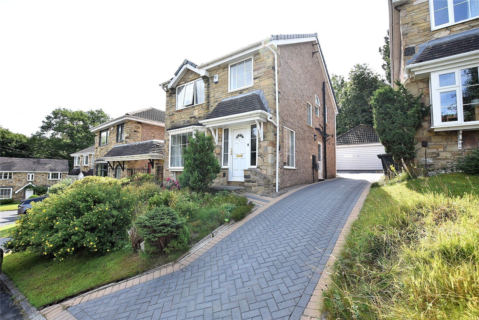 East Causeway Vale, Adel, Leeds LS16  