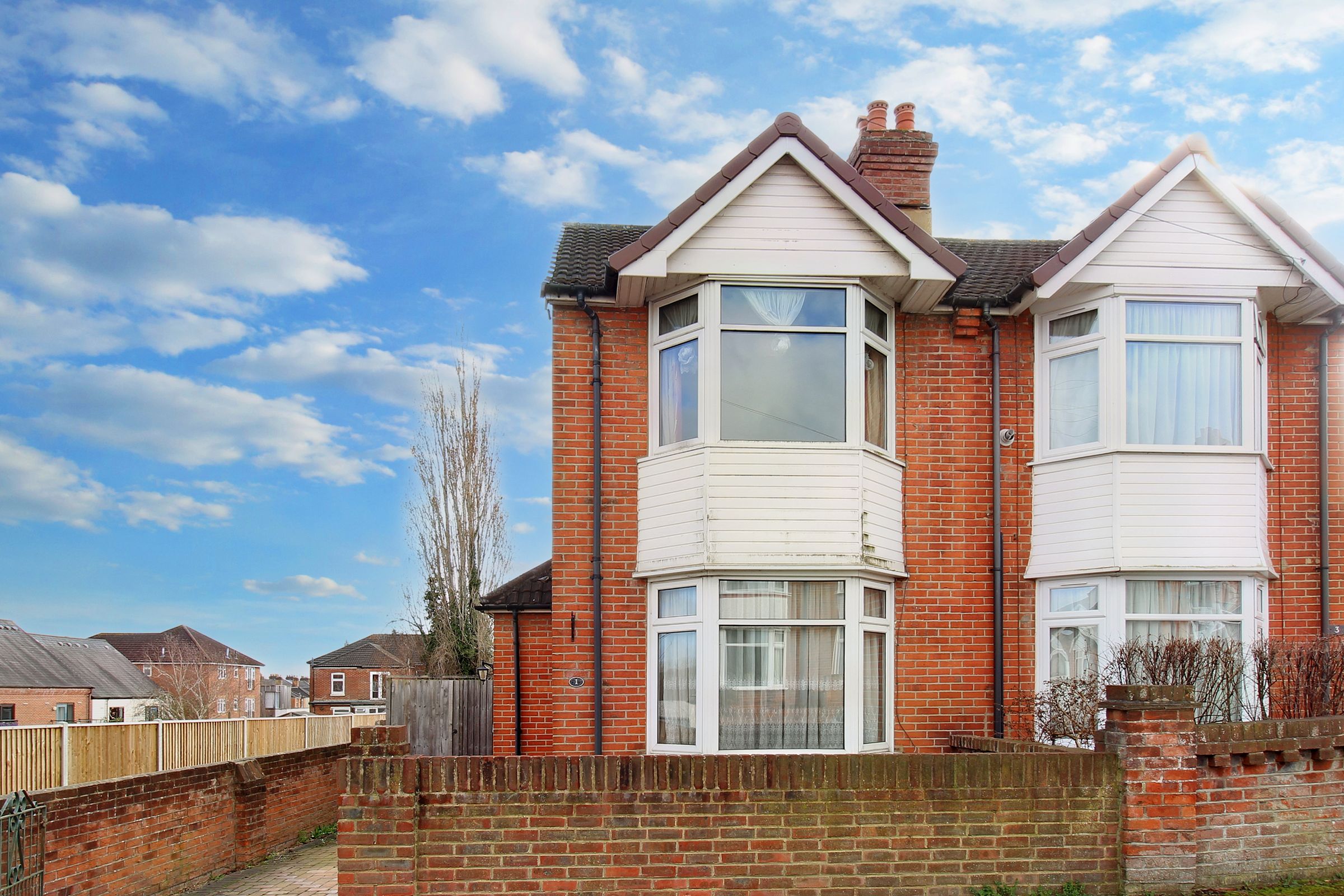 3 bed semidetached house for sale in Kitchener Road, Southampton SO17