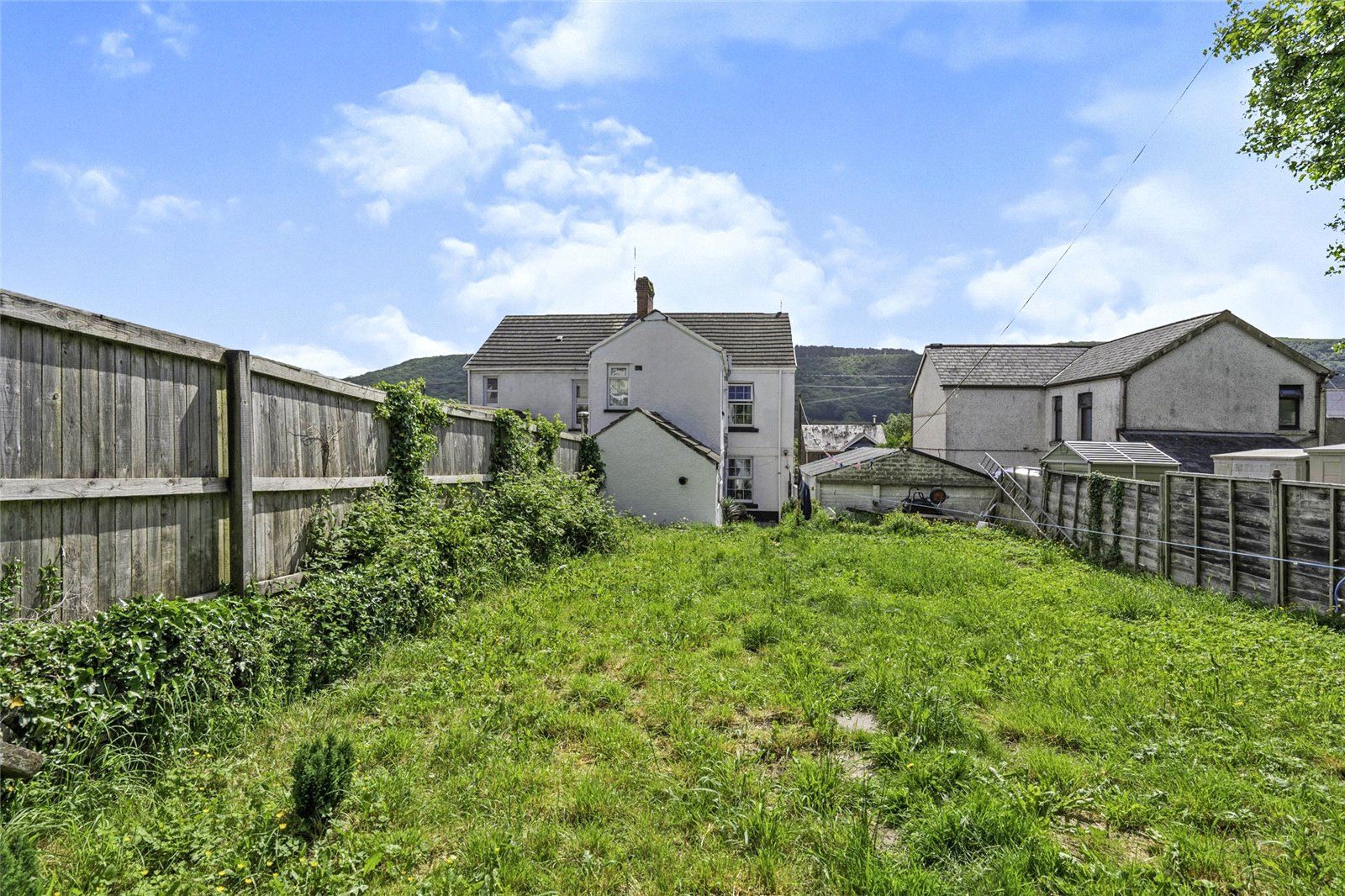 3 bed semidetached house for sale in Swansea Road, Trebanos, Neath