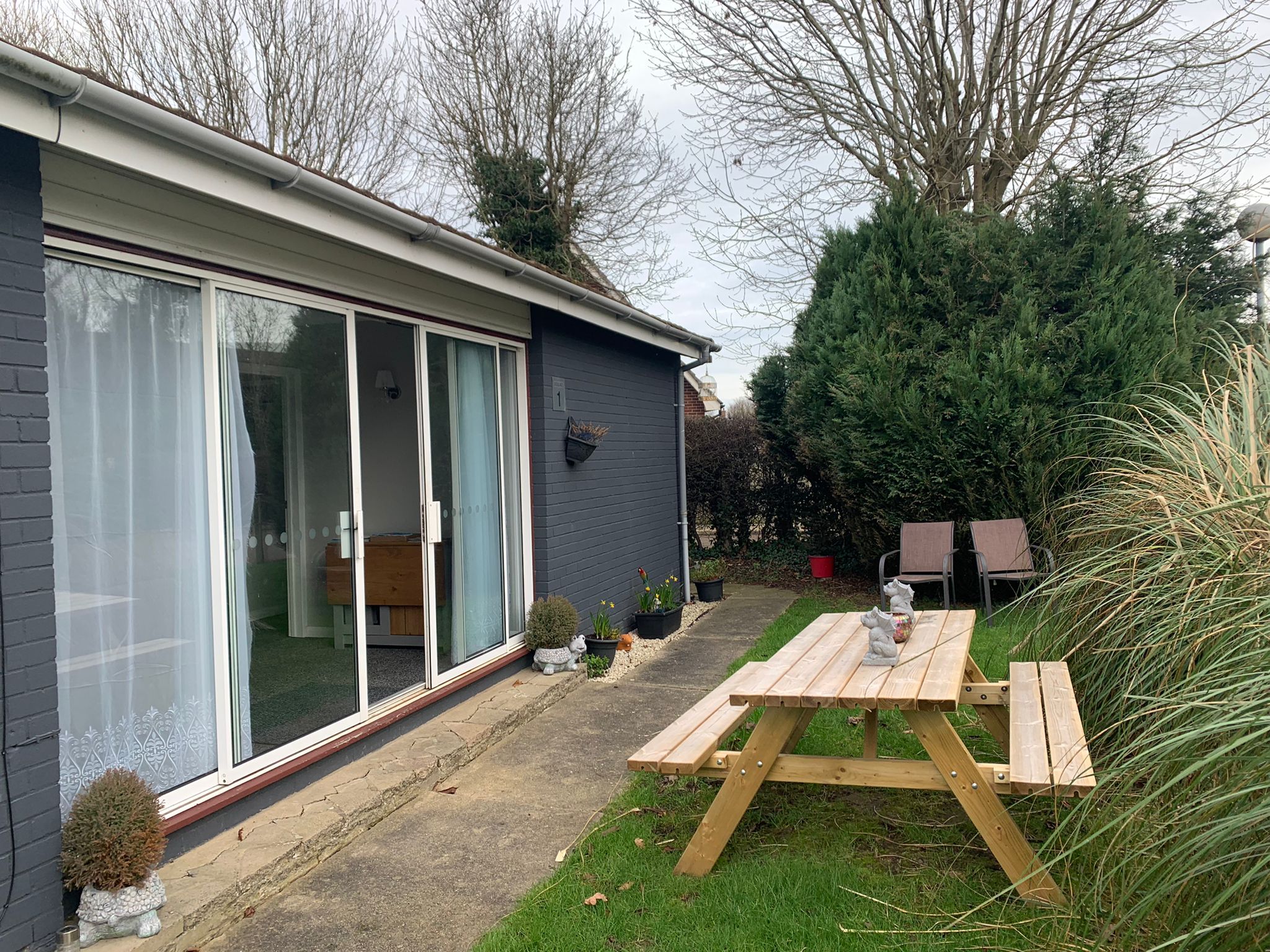 3 bed semidetached bungalow for sale in Marsh Road, Lowestoft NR33