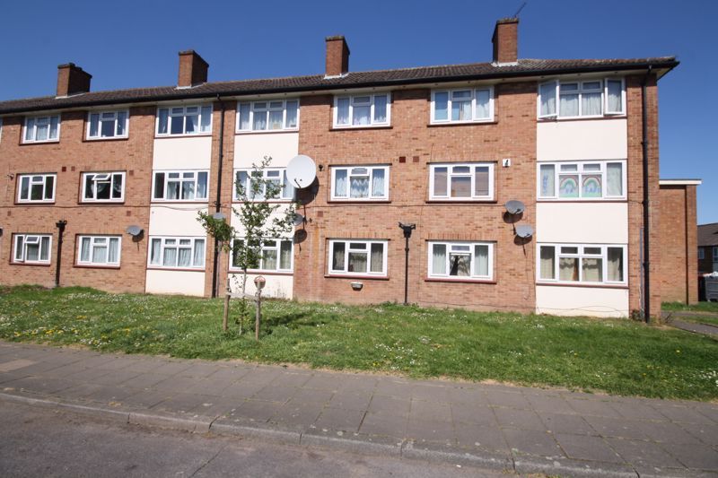 2 bed flat for sale in Wincanton Crescent, Northolt UB5 Zoopla