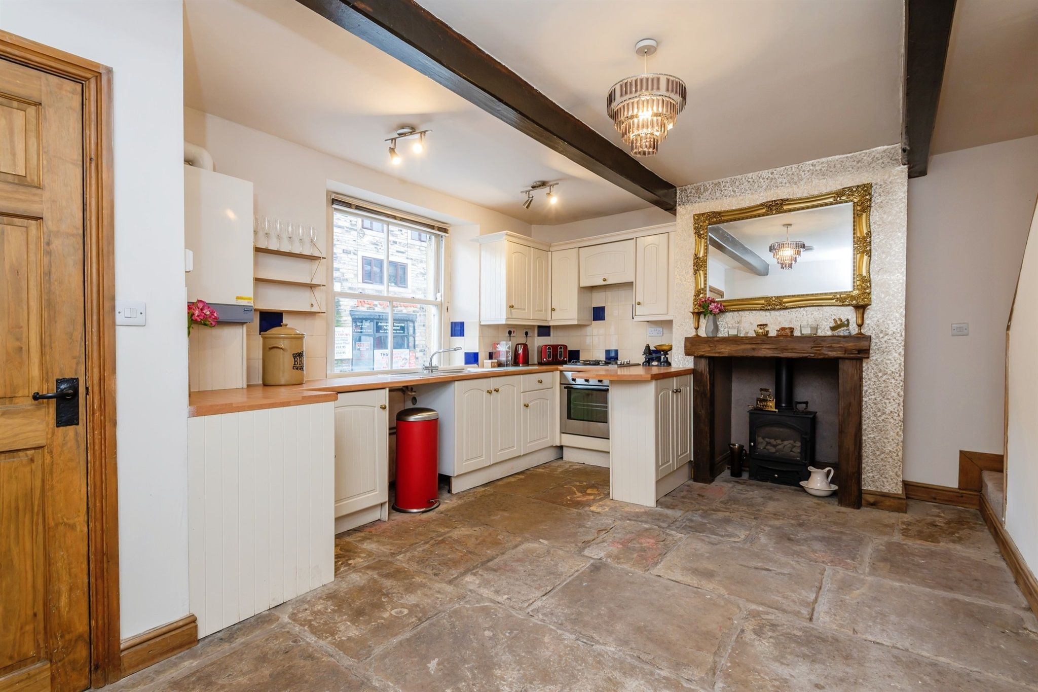 2 bed cottage for sale in Huddersfield Road, Holmfirth HD9 Zoopla