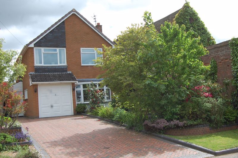 3 bed detached house for sale in Clive Road, Pattingham, Wolverhampton