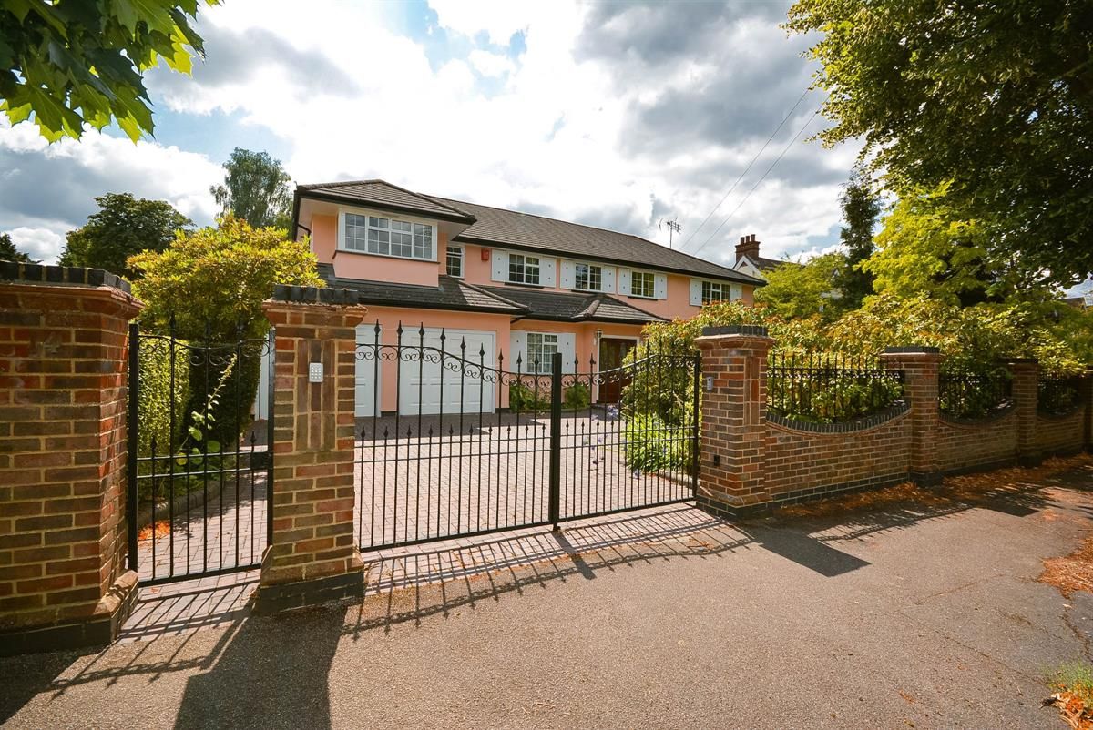 4 bed detached house for sale in Sylvan Avenue, Emerson Park