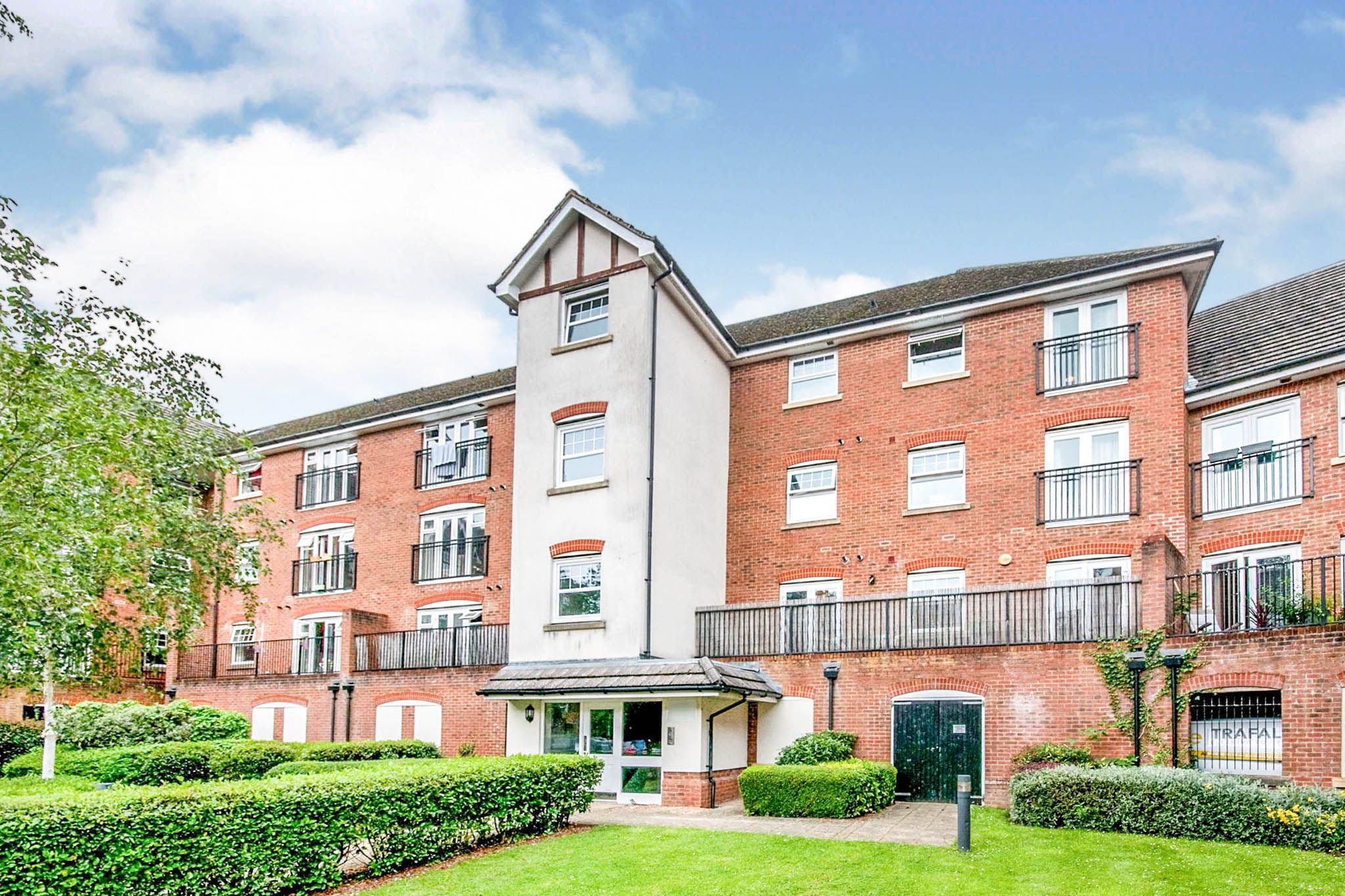 Woodfield Road, Northgate, Crawley RH10  