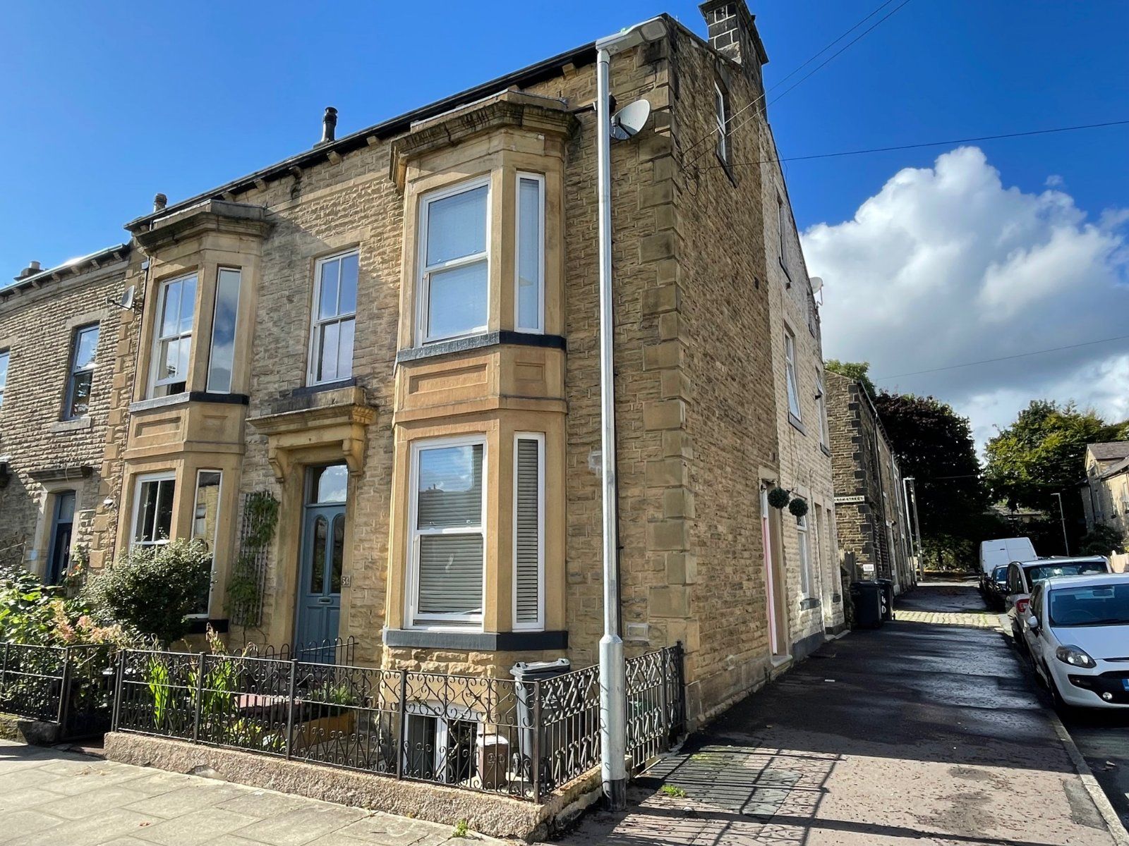 2 bed end terrace house for sale in Byrom Street, Todmorden OL14 Zoopla