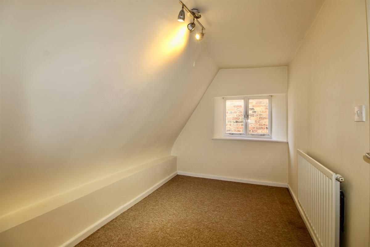 2 bed detached house to rent in Church Street, Werrington, Peterborough