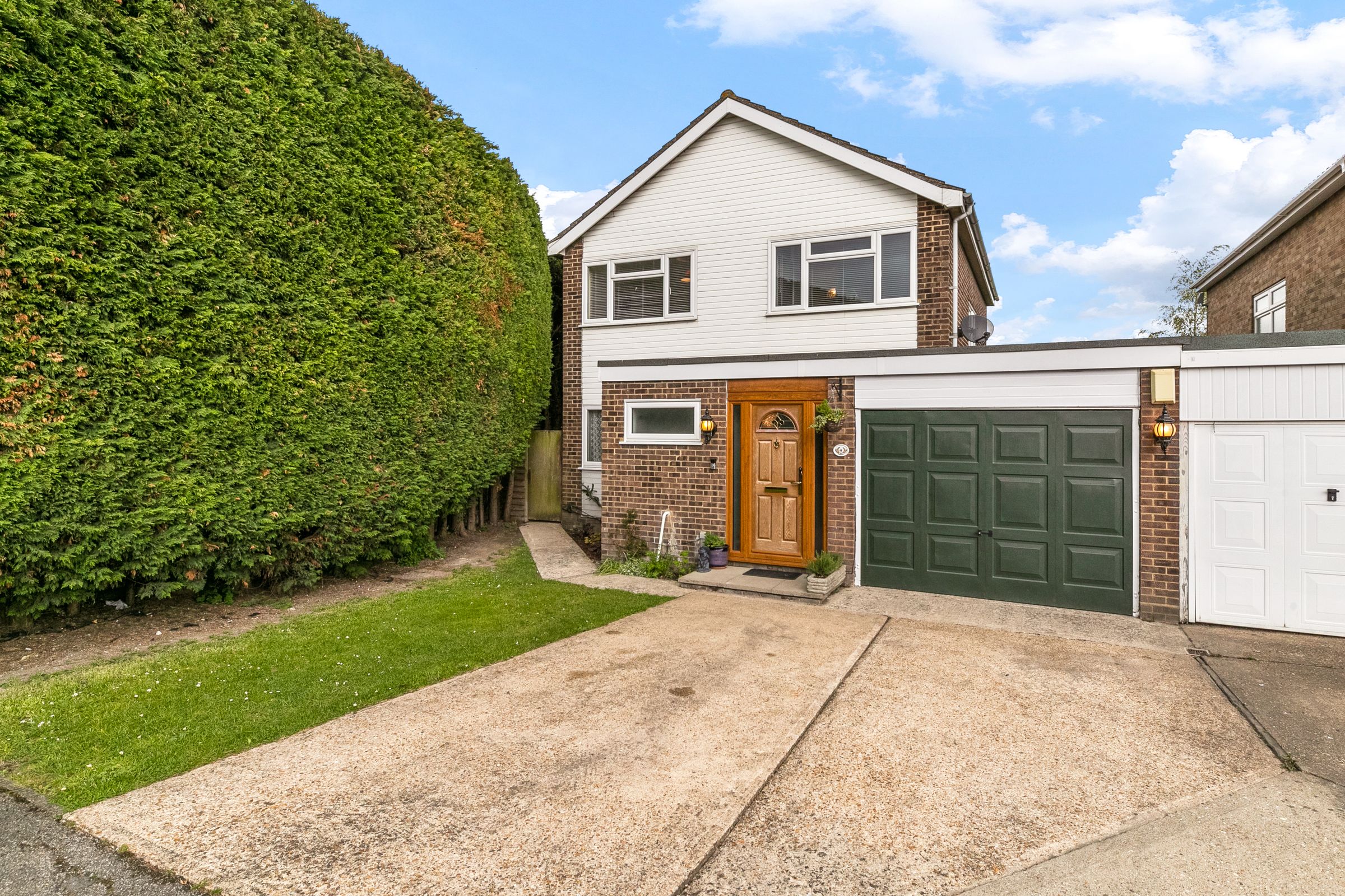 4 bed detached house for sale in Wellington Place, Bassingbourn