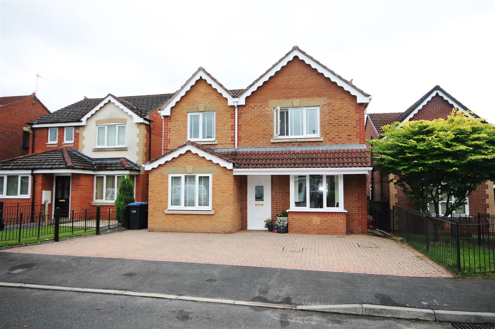 4 bed detached house for sale in Rutherford Court, Willington, Crook