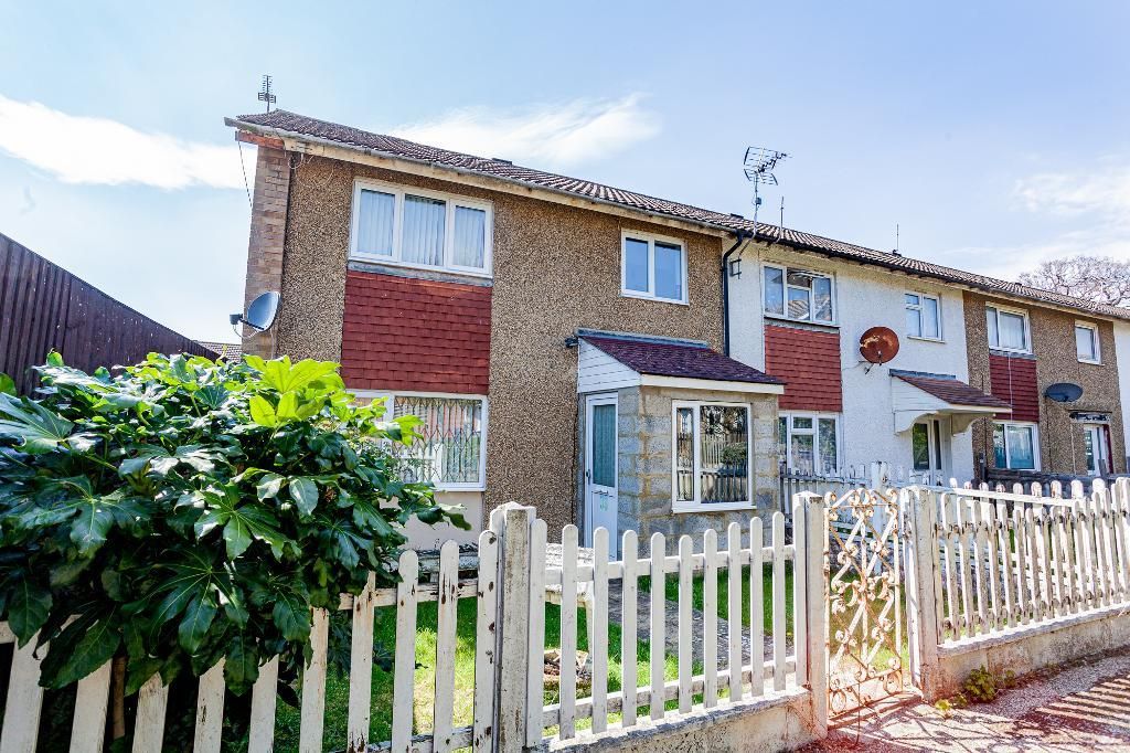 3 bed end terrace house for sale in Crundale Close, Stanhope, Ashford