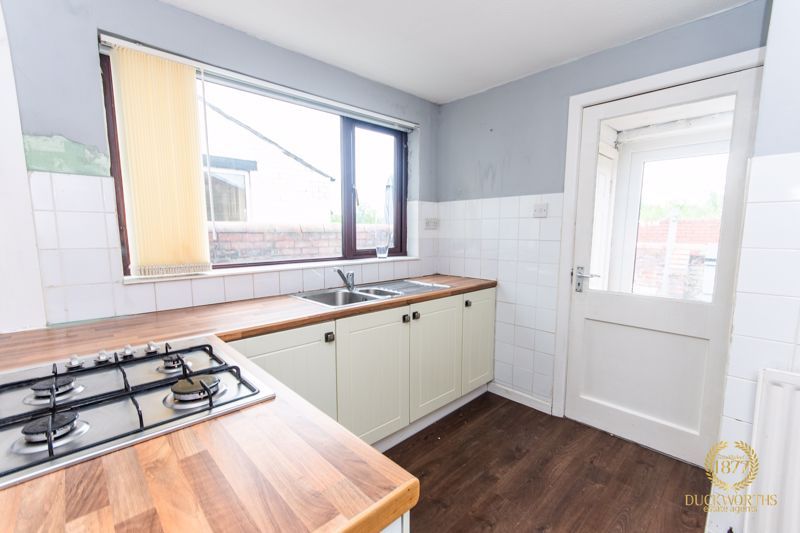 3 bed terraced house for sale in Eachill Road, Rishton, Blackburn BB1