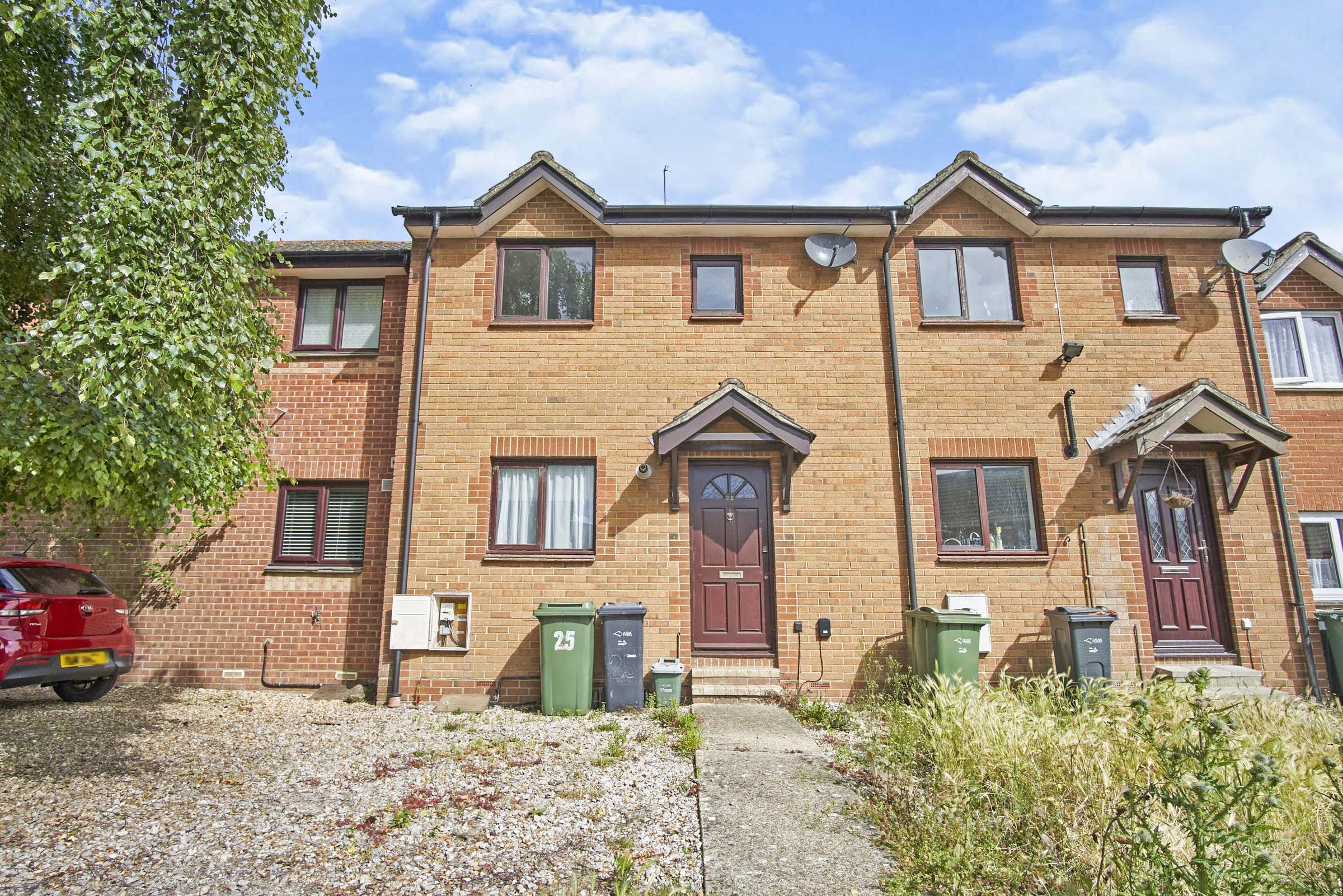3 bed terraced house for sale in Kestrel Way, Newport PO30 Zoopla