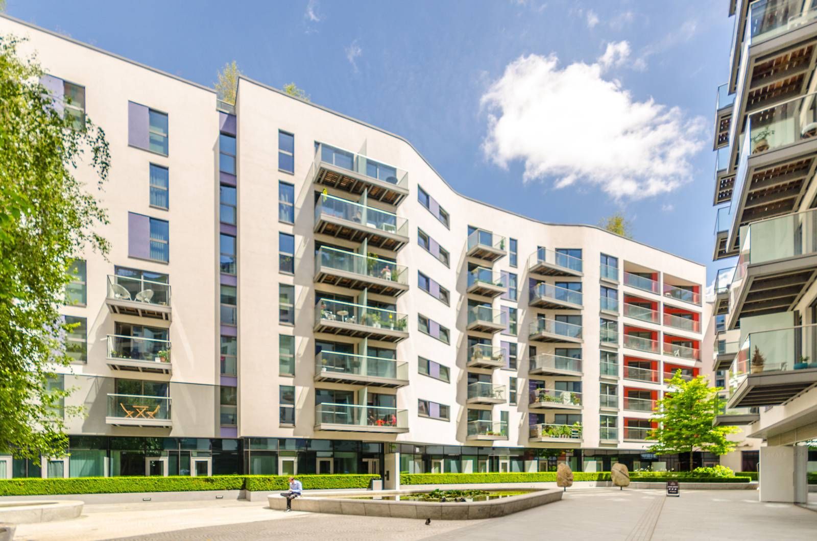 2 bed flat for sale in Saffron Central Square, Central Croydon, Croydon