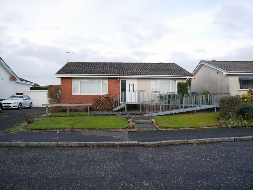 3 bed detached bungalow for sale in South Mound, Houston PA6 Zoopla