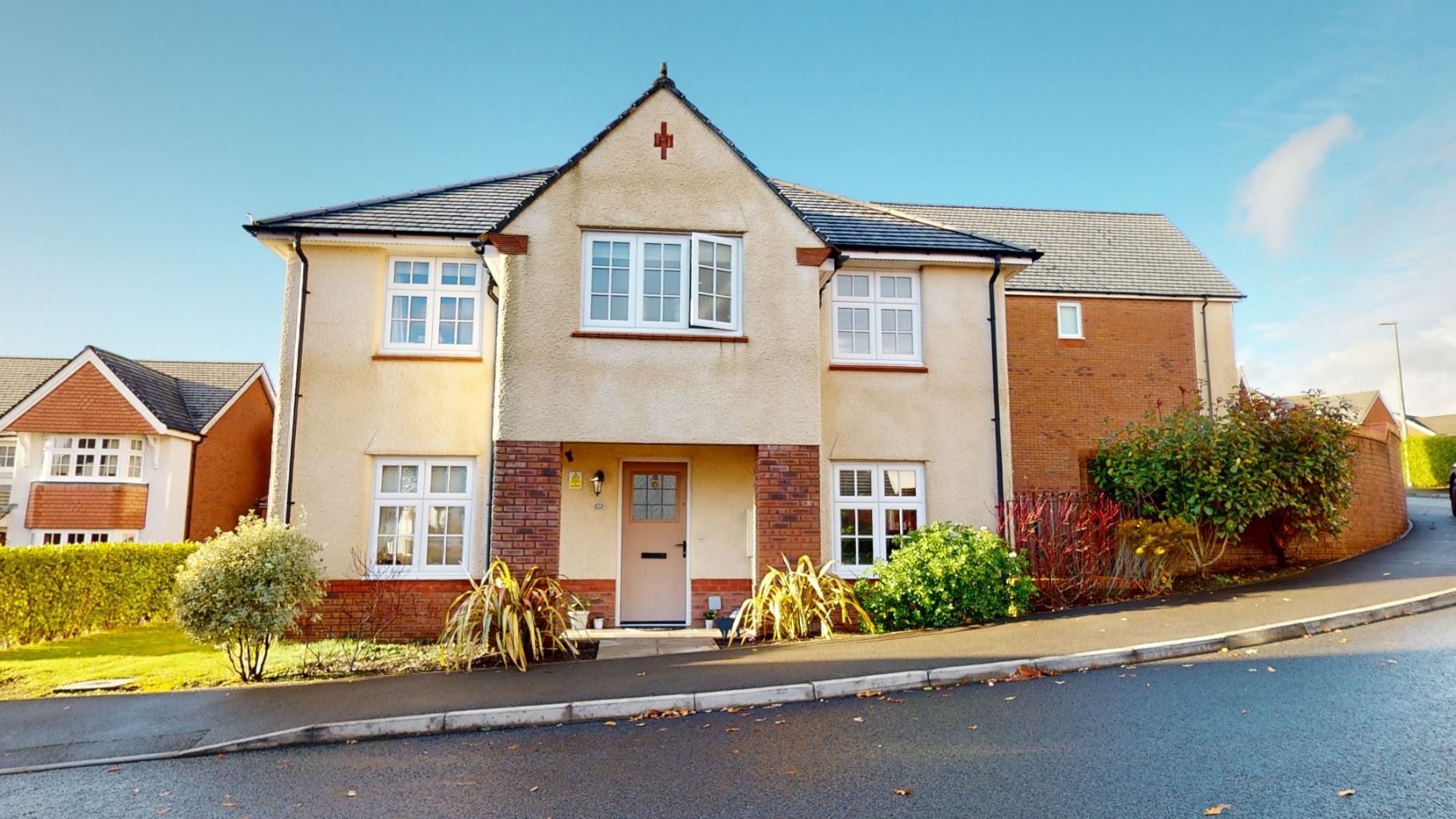 4 bed detached house for sale in Rhodfa Drive, Llangunnor