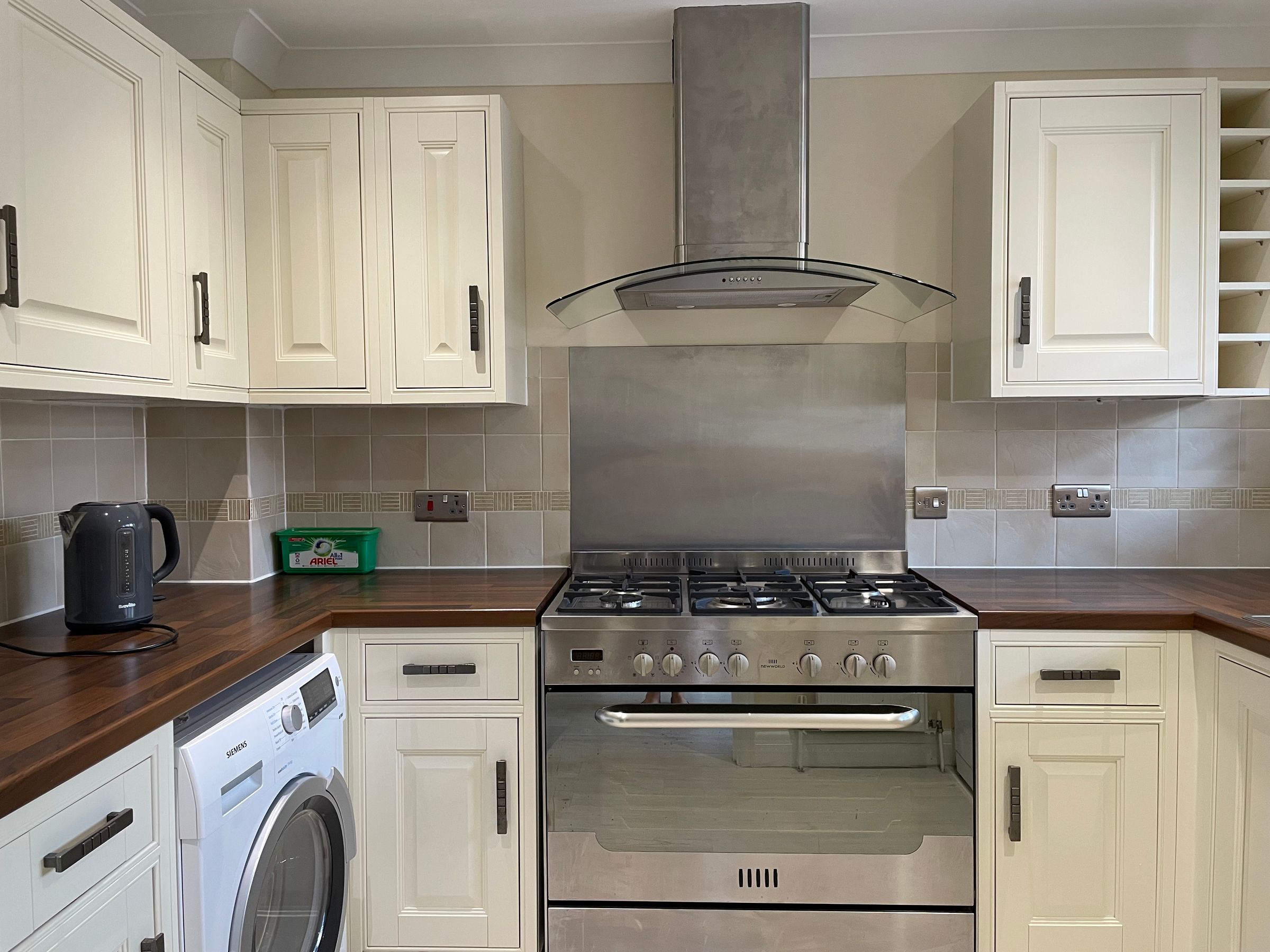 3 bed end terrace house to rent in Stevenson Drive, Binfield, Bracknell