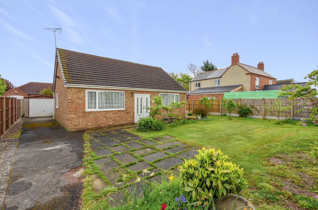 3 bed bungalow for sale in Leasingham Lane, Ruskington NG34 Zoopla