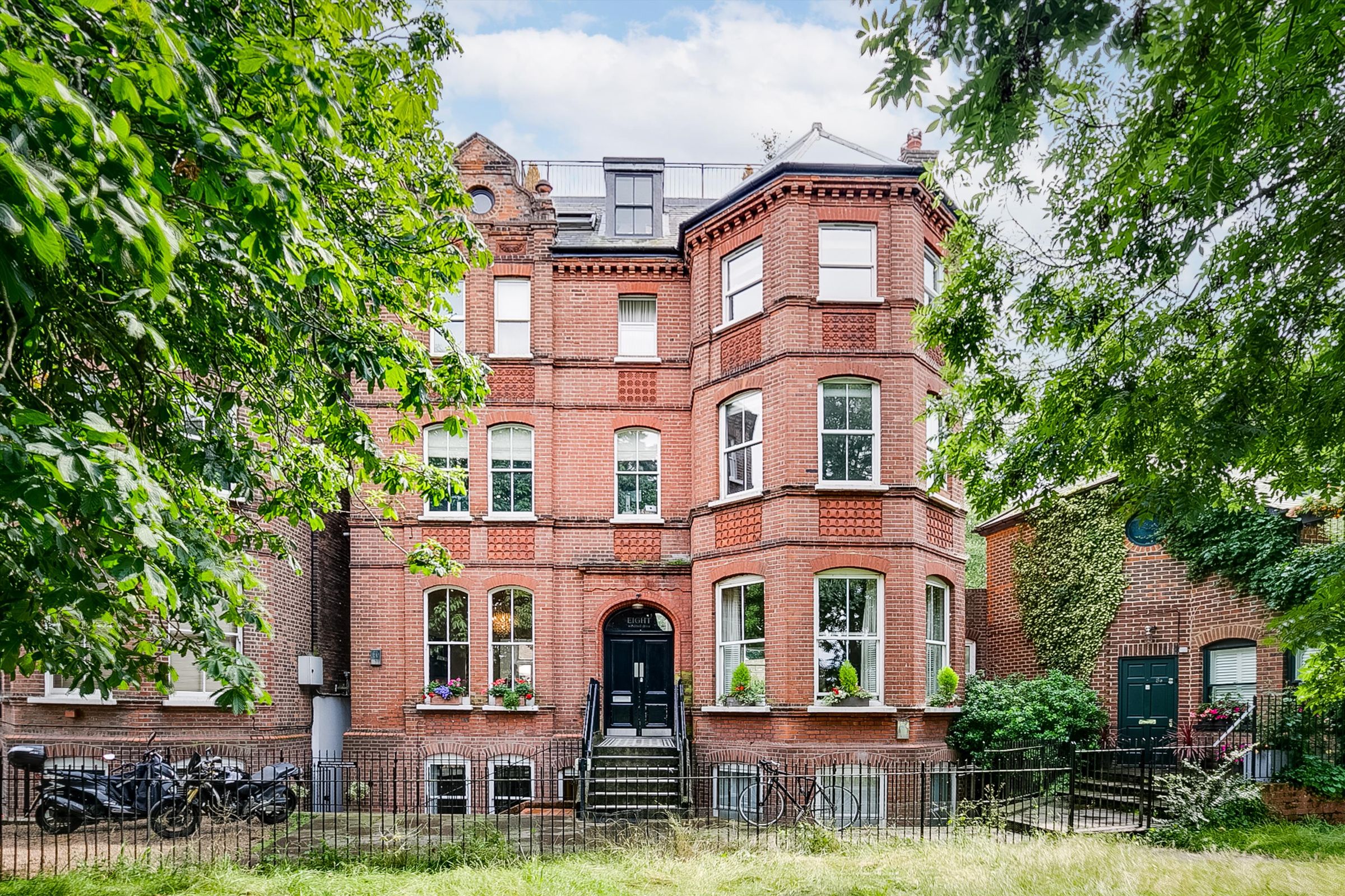 Windmill Drive, Clapham SW4  