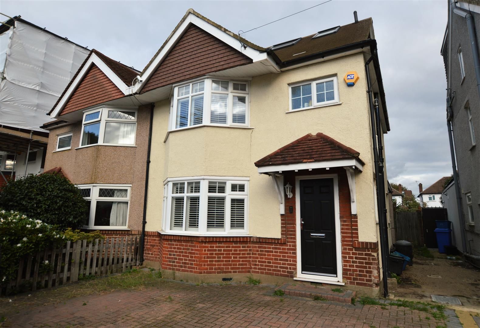 5 bed semidetached house for sale in Whitton Waye, Whitton, Hounslow