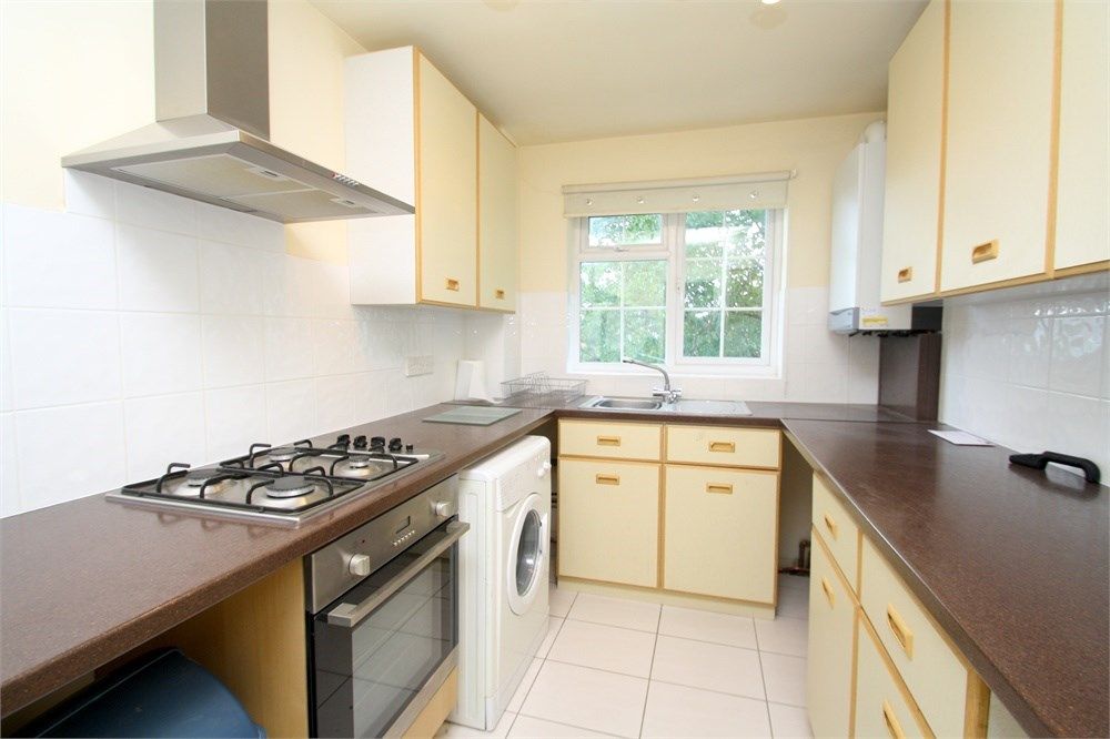1 bed flat to rent in 42 Chertsey Road, Ashford TW15 Zoopla
