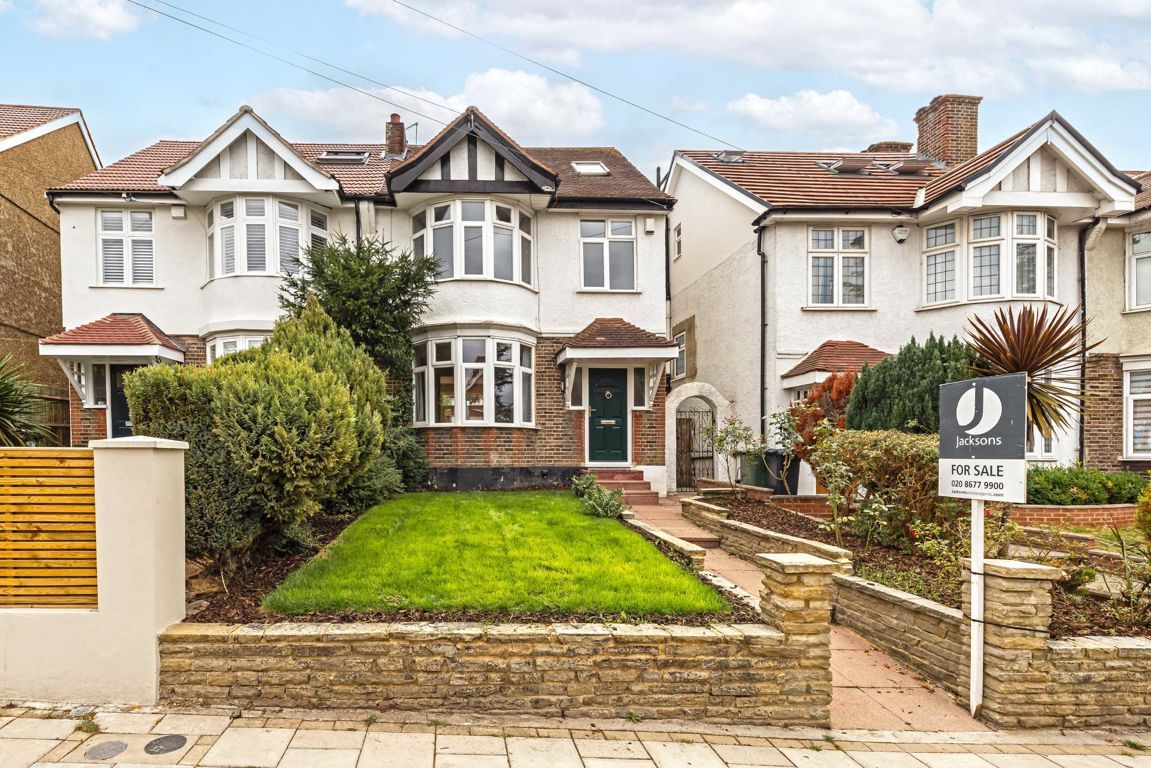 4 bed property for sale in Valley Road, London SW16 Zoopla
