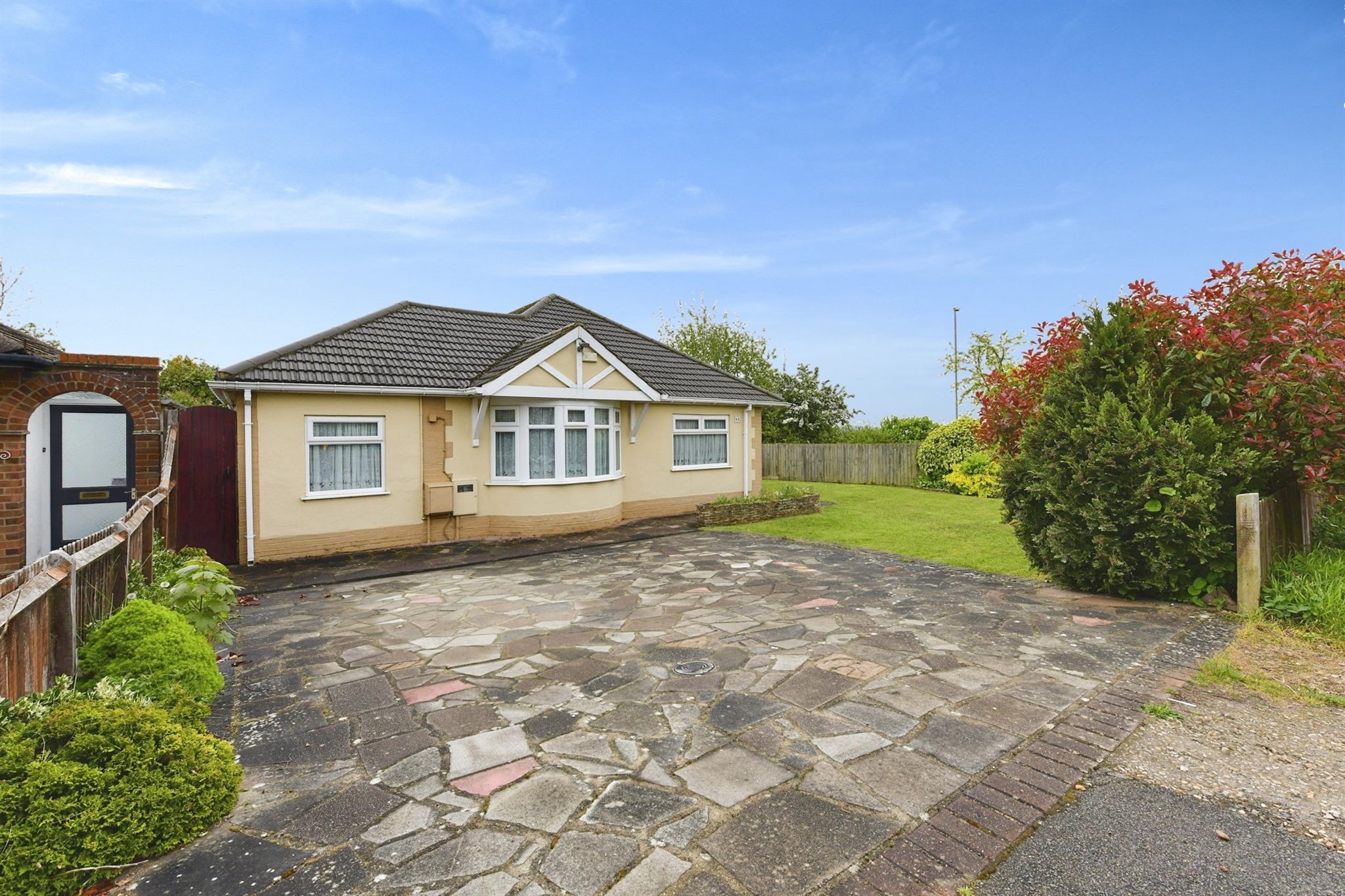 4 bed detached bungalow for sale in Booth Lane North, Abington