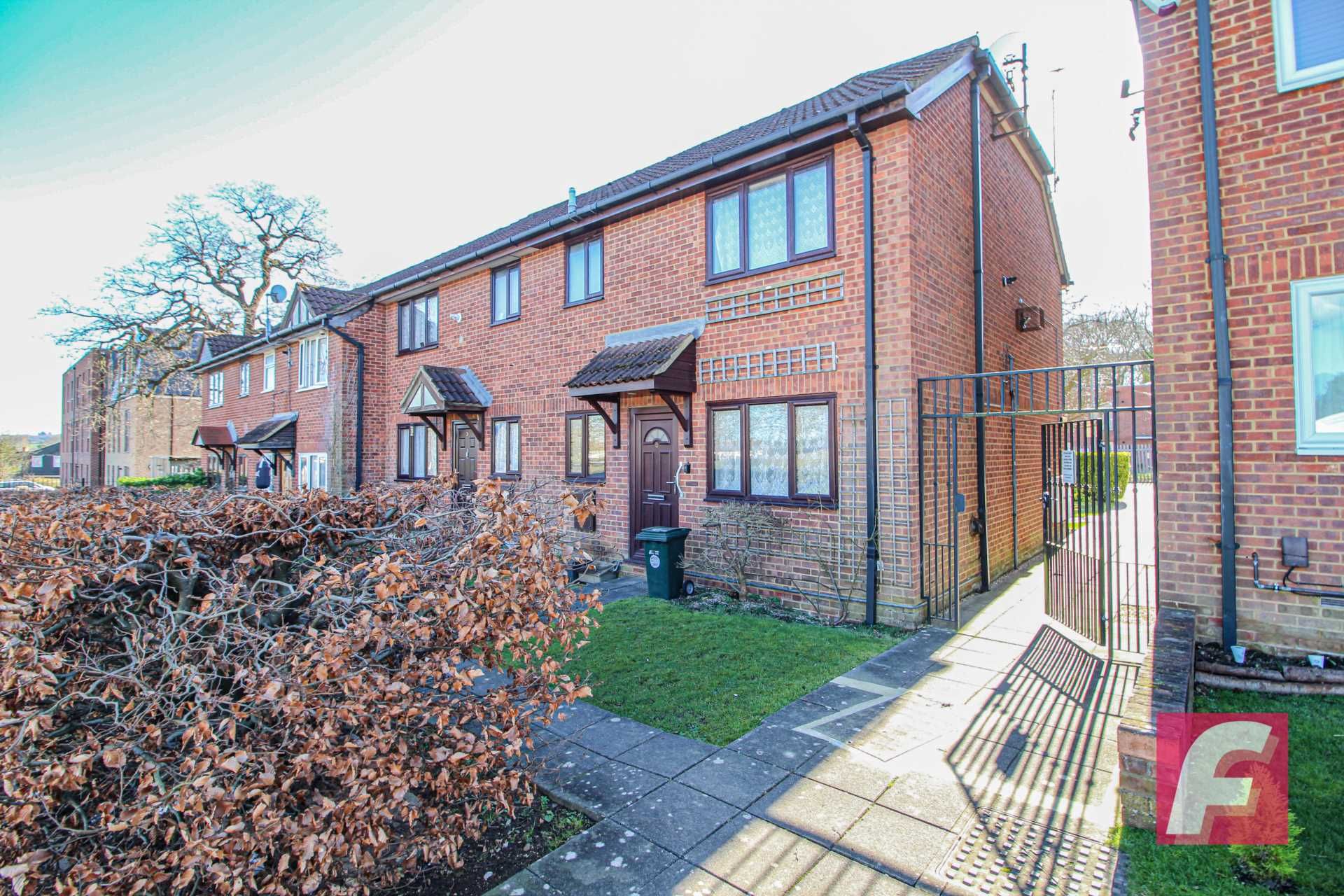 1 bed end terrace house for sale in St Andrews Terrace, South Oxhey