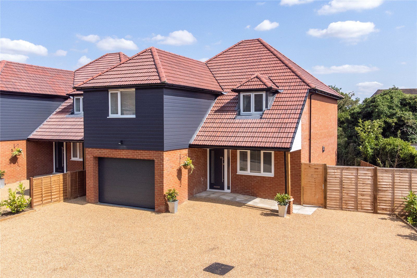 St Johns Crescent, Stansted, Essex CM24  
