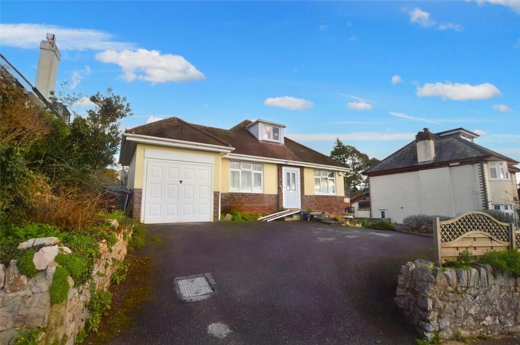 3 bed detached bungalow for sale in Thorne Park Road, Torquay, Devon