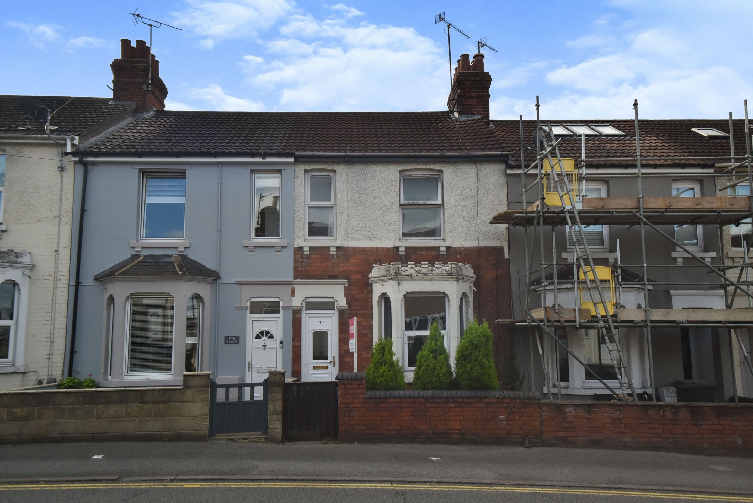 3 bed terraced house for sale in Kingshill Road, Swindon SN1 Zoopla