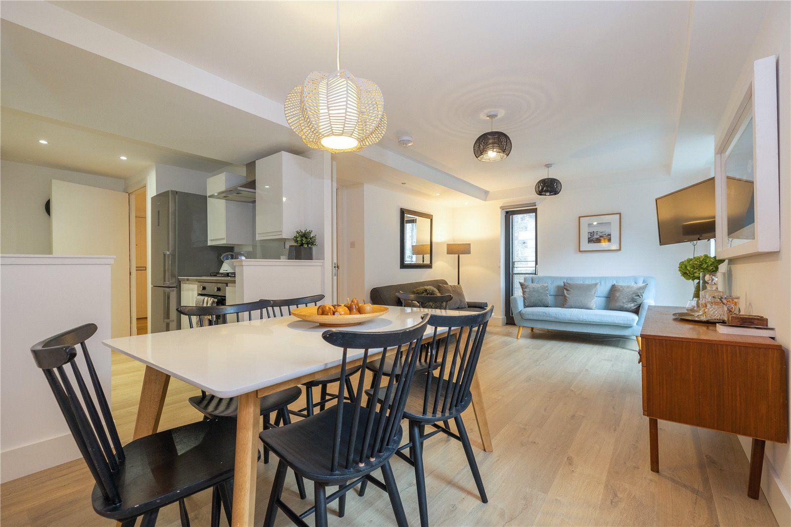 2 bed flat for sale in High Street, Edinburgh EH1 Zoopla