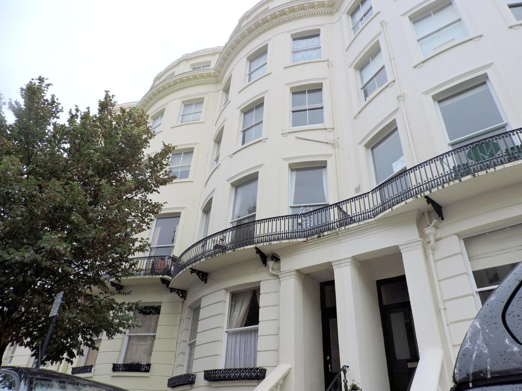 2 bed flat to rent in Brunswick Place, Hove BN3 Zoopla