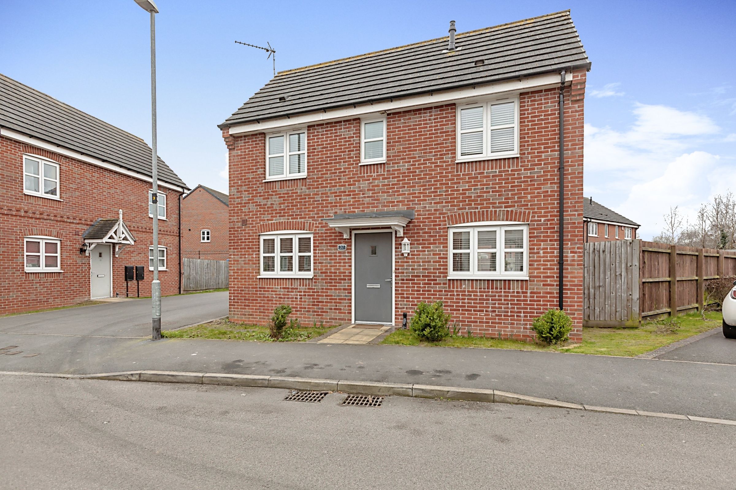 2 bed detached house for sale in Old Farm Lane, Newbold Verdon
