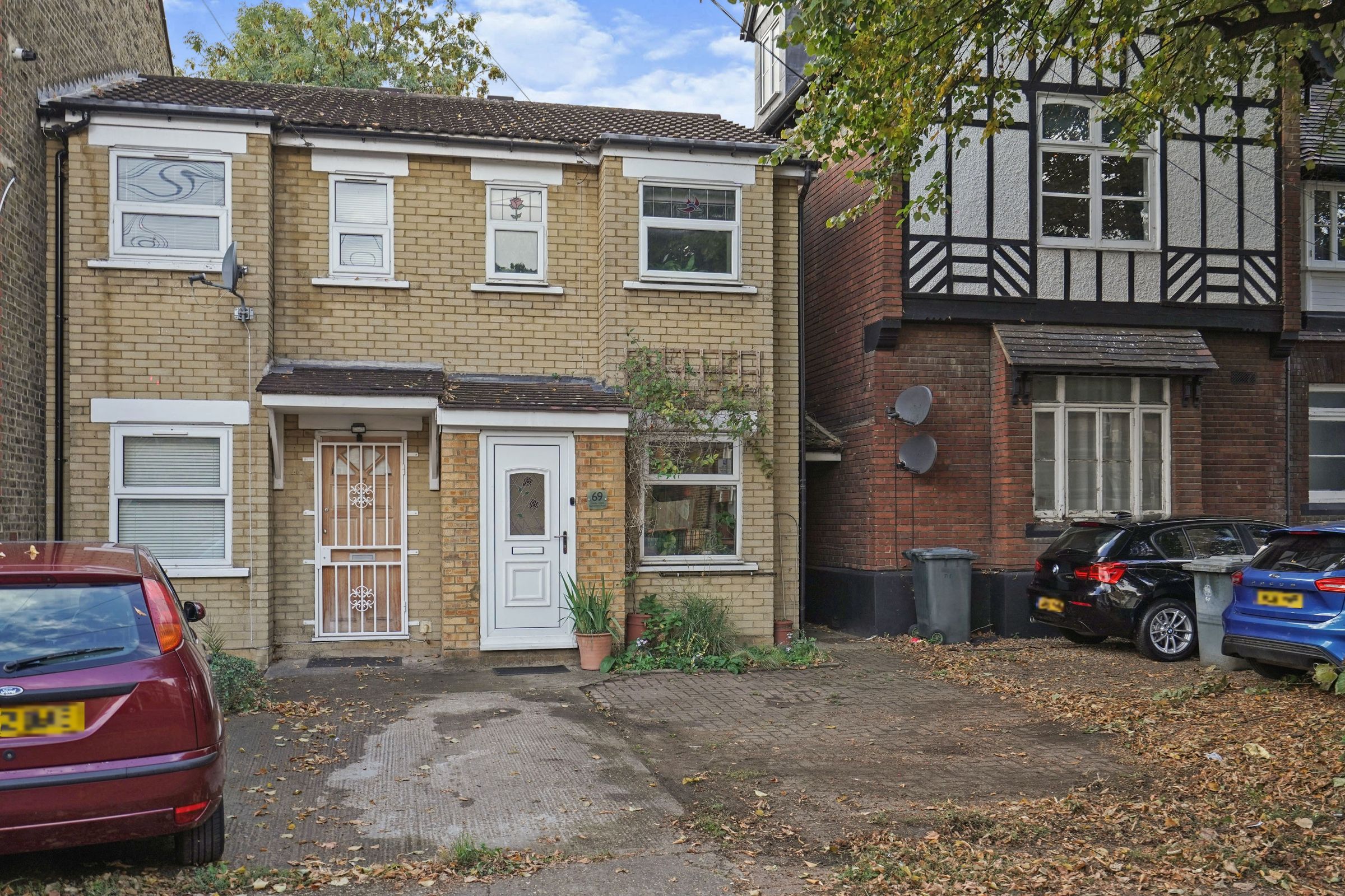 2 bed semidetached house for sale in Carnarvon Road, London E15 Zoopla