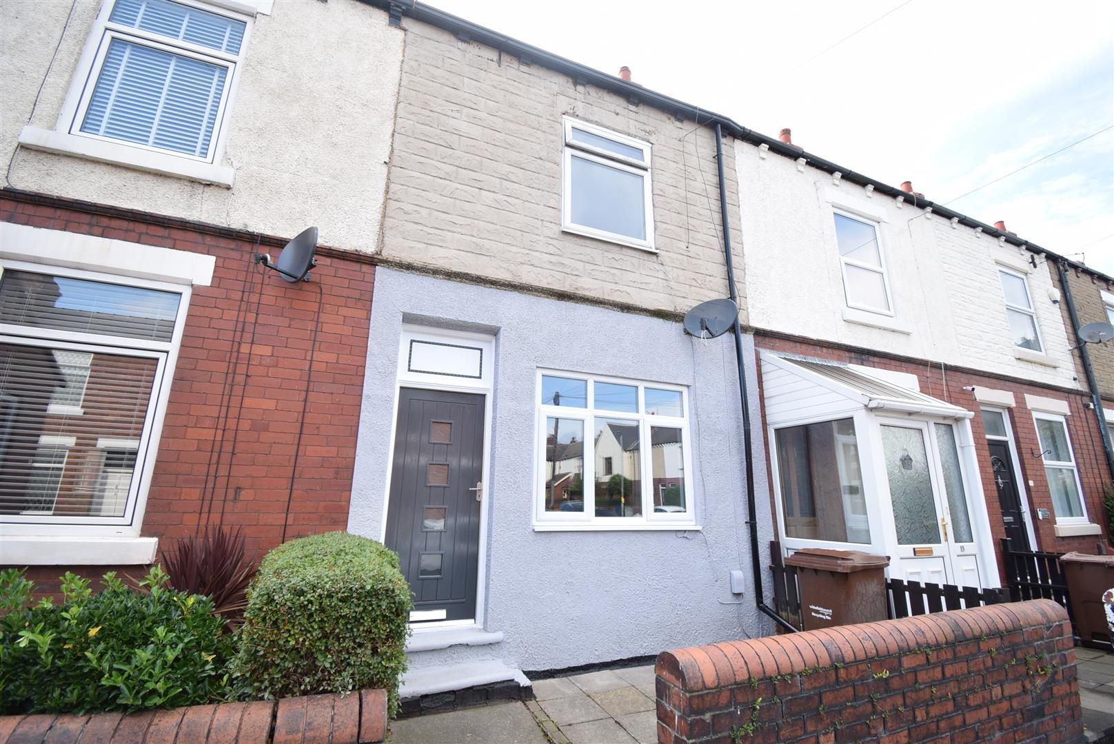2 bed terraced house to rent in Second Avenue, Wakefield WF1 Zoopla