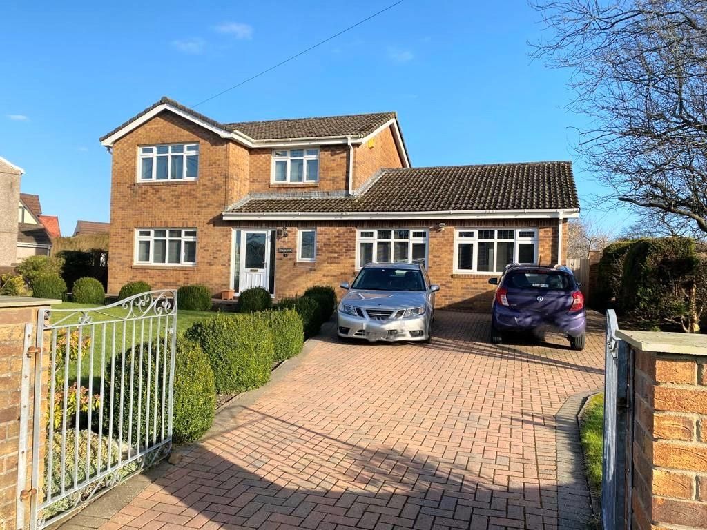 4 bed detached house for sale in Clos Maes Isaf, Llangennech, Llanelli