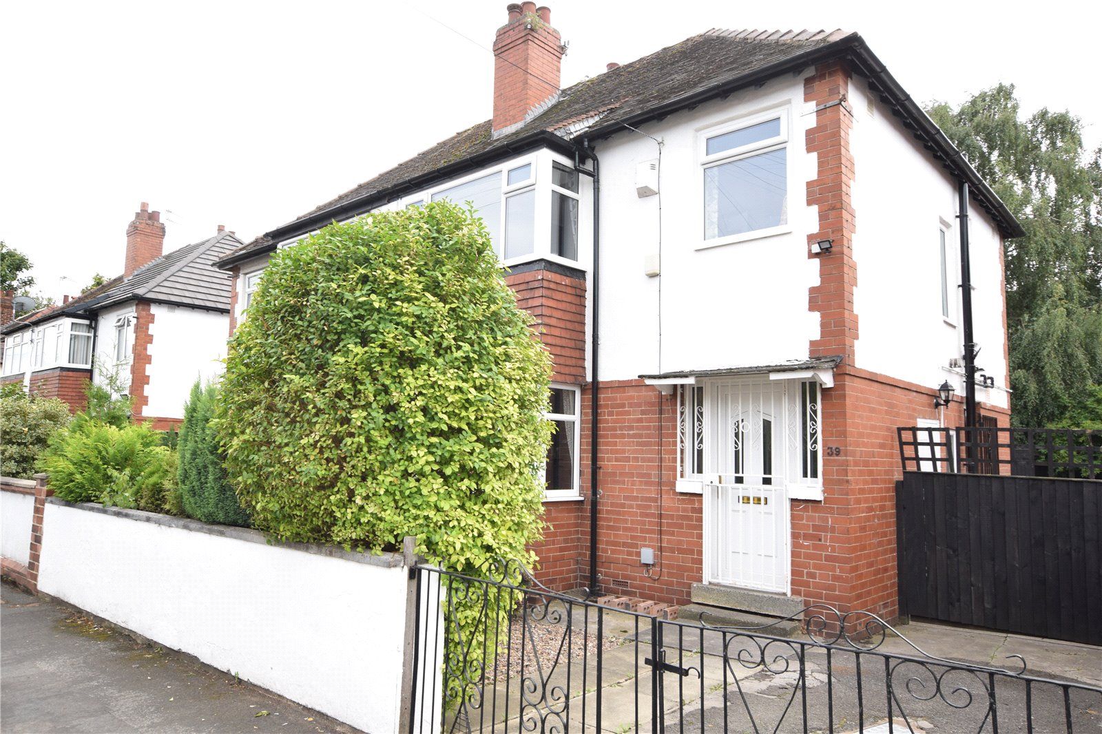 3 bed semidetached house for sale in St. Annes Drive, Leeds, West Yorkshire LS4 Zoopla