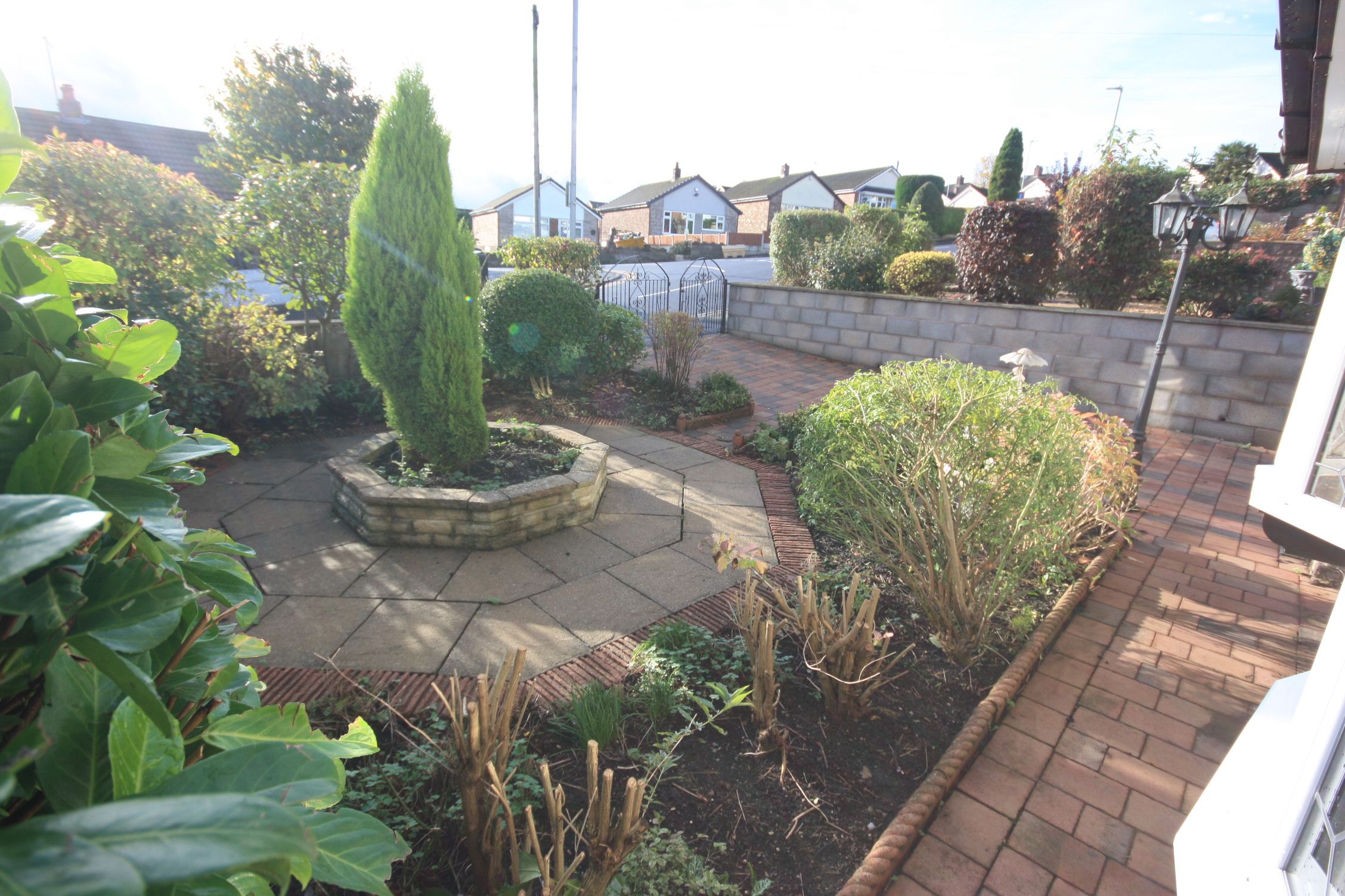 3 bed detached bungalow for sale in Merrion Drive, Bradeley, StokeOnTrent ST6 Zoopla