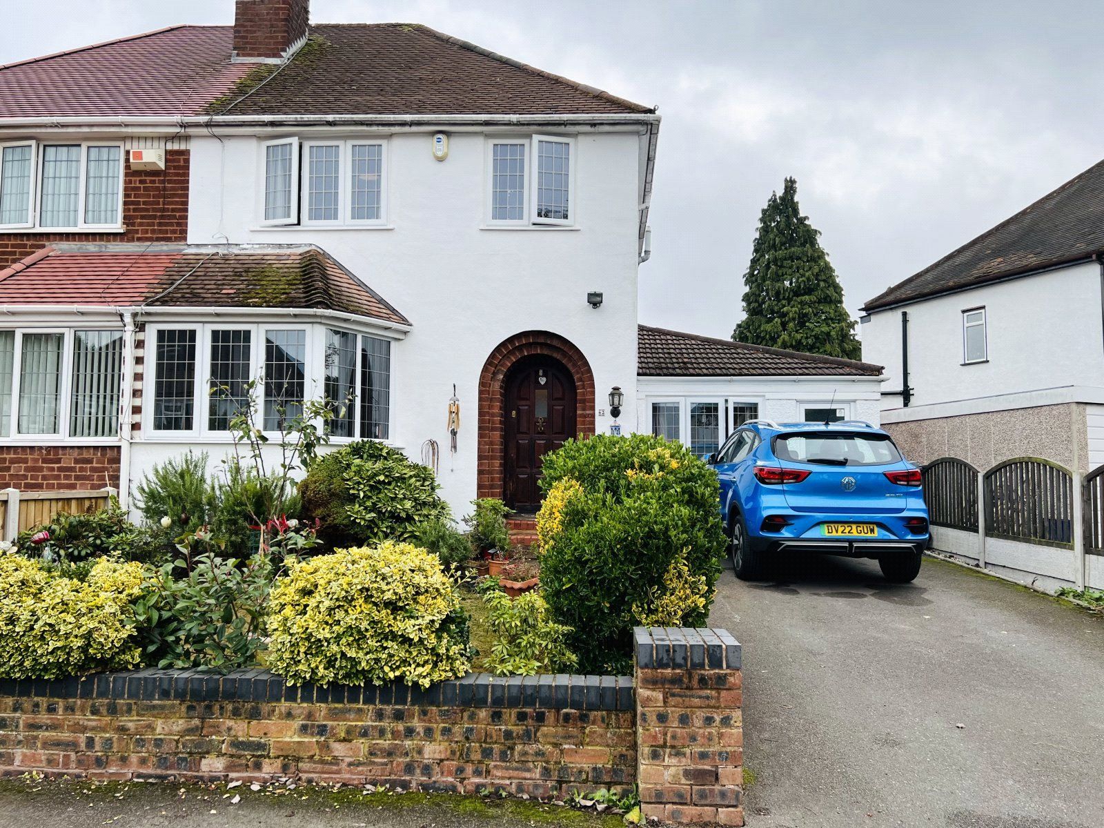 3 bed semidetached house for sale in Canterbury Road, Wolverhampton