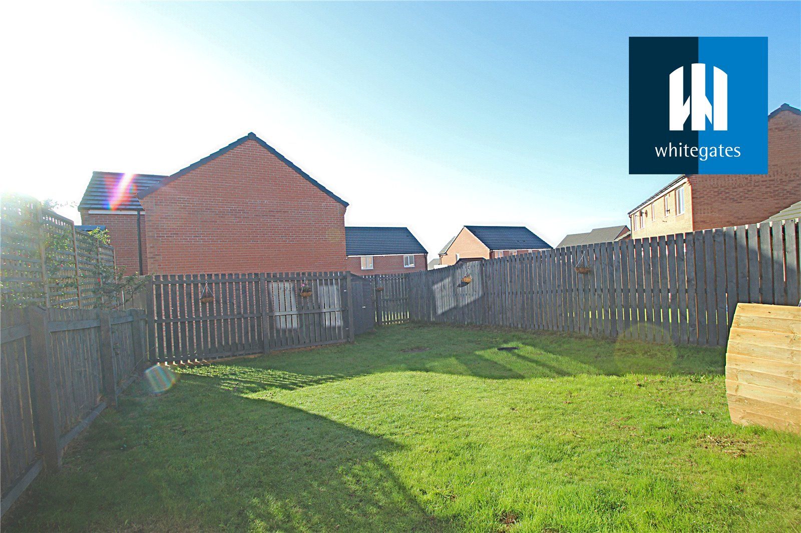 2 bed semidetached house for sale in Woodland Walk, Upton, Pontefract, West Yorkshire WF9 Zoopla