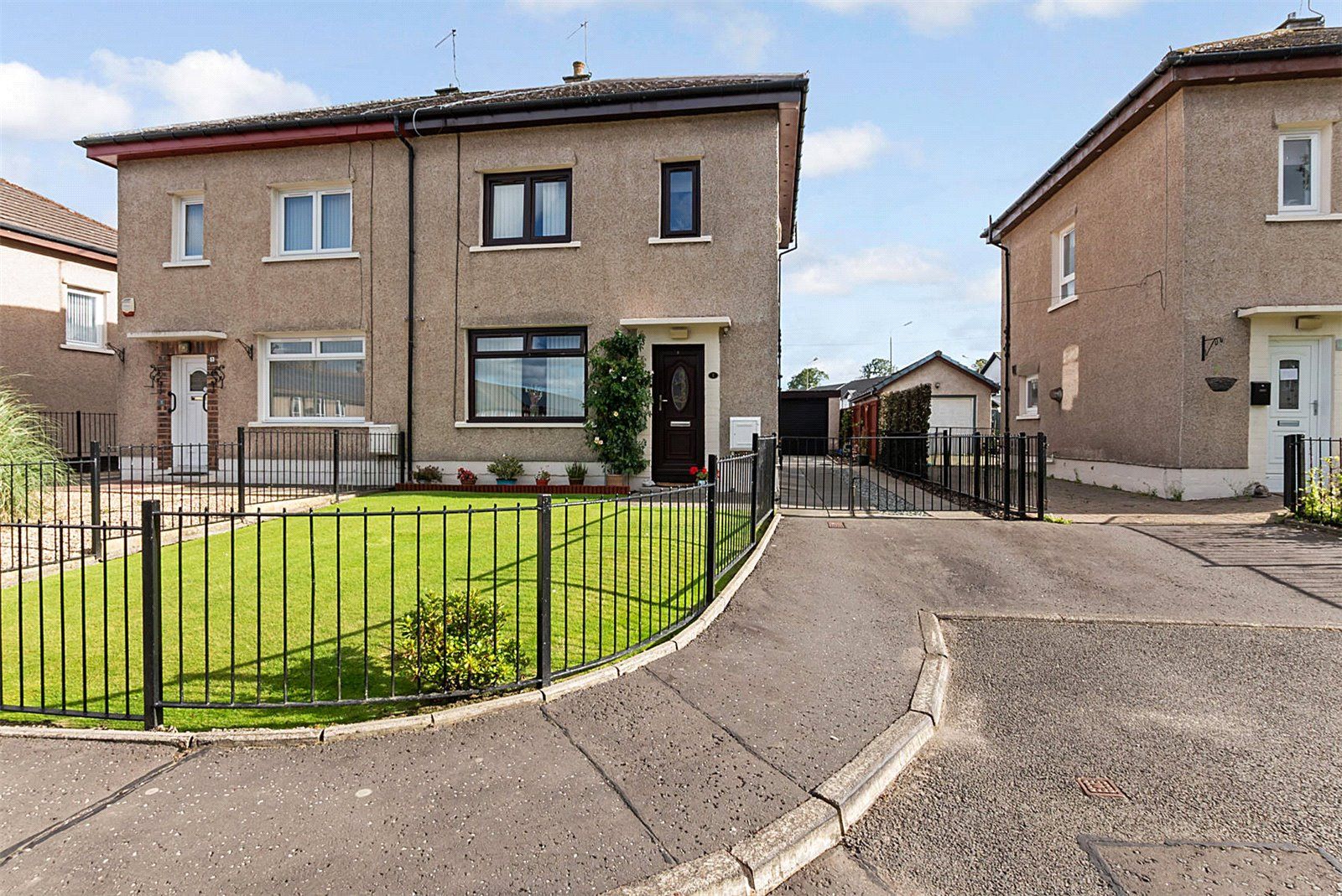 3 bed semidetached house for sale in Touchhill Crescent, Plean