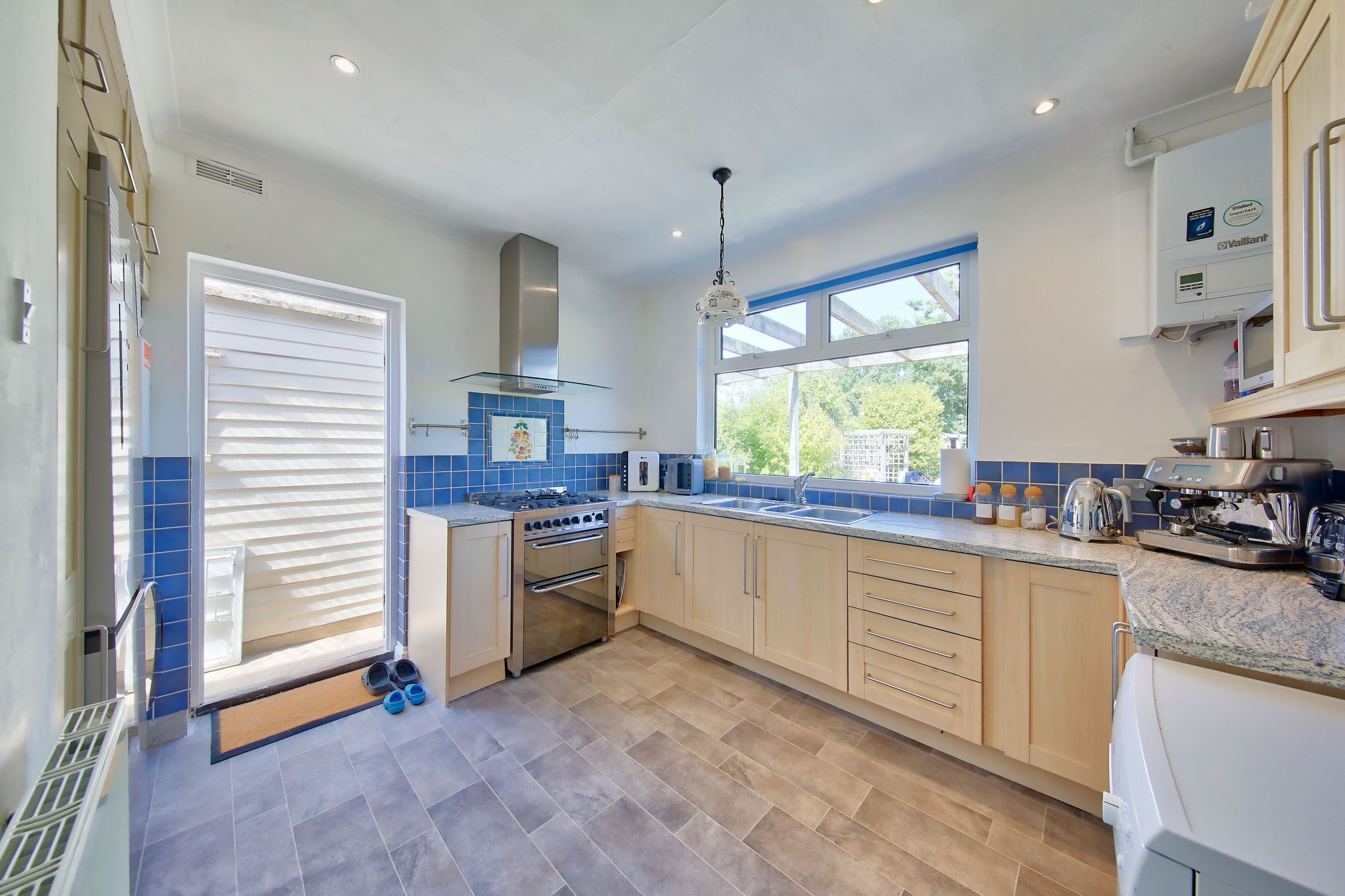 4 bed detached house for sale in Elgar Avenue, Berrylands, Surbiton KT5