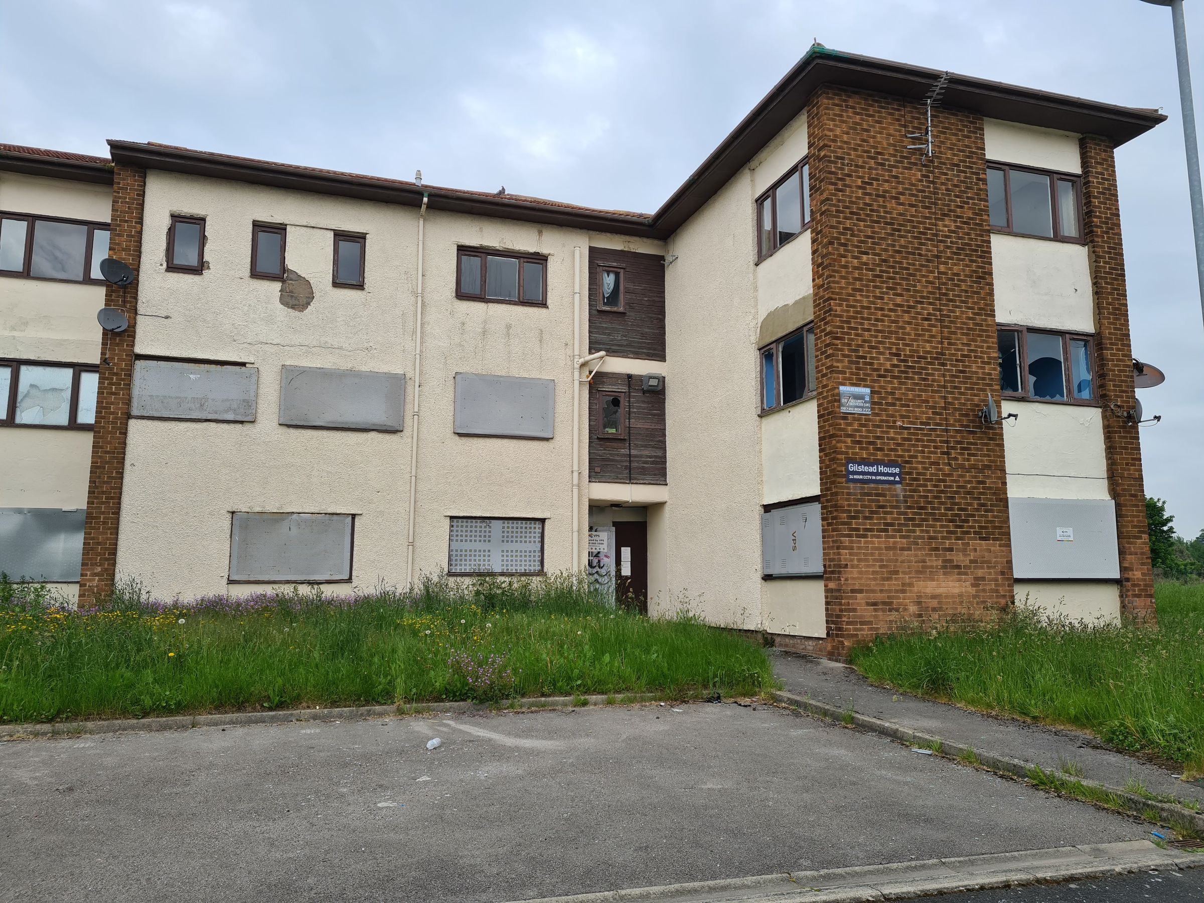 Apartment 10 Gillstead House, Kingsdale Court, Leeds, West Yorkshire LS14  