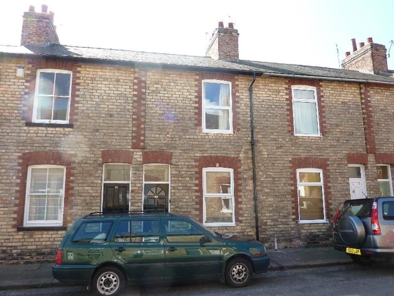 2 bed terraced house to rent in Sutherland Street, South Bank, York