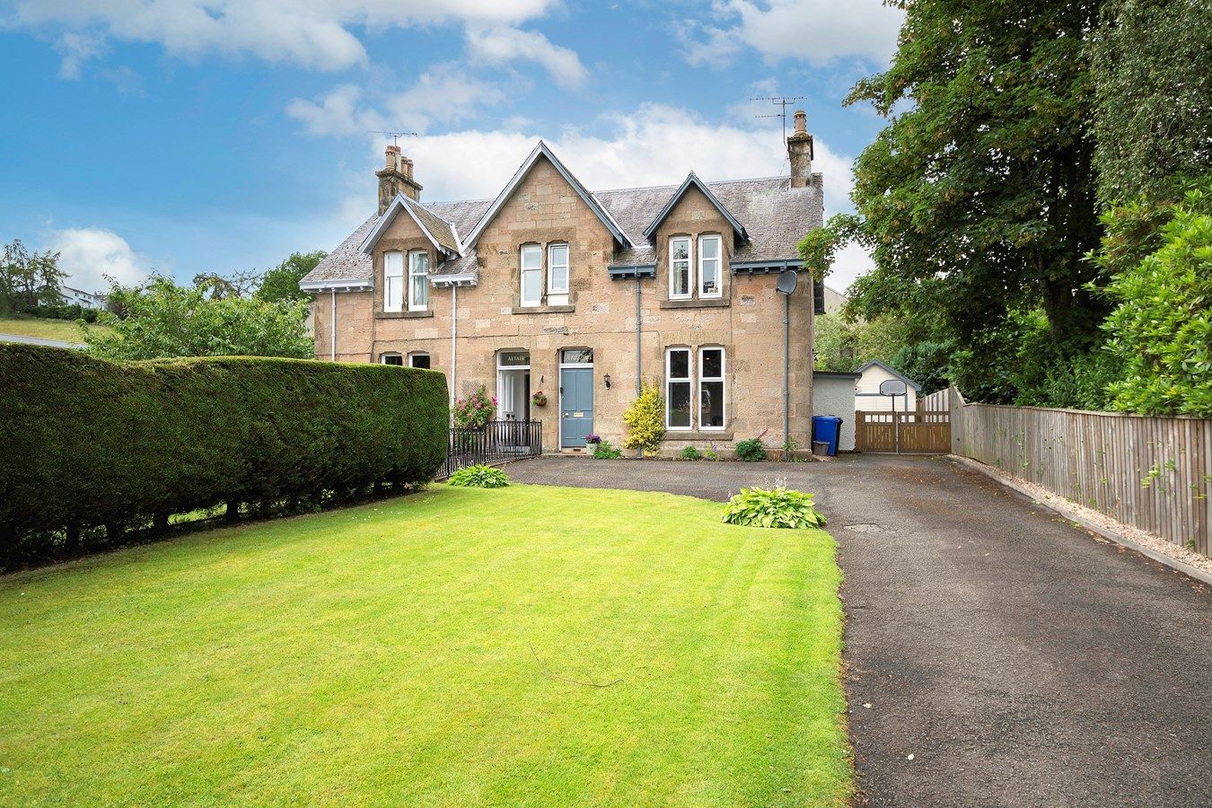 4 bed property for sale in Stirling Road, Dunblane FK15 Zoopla