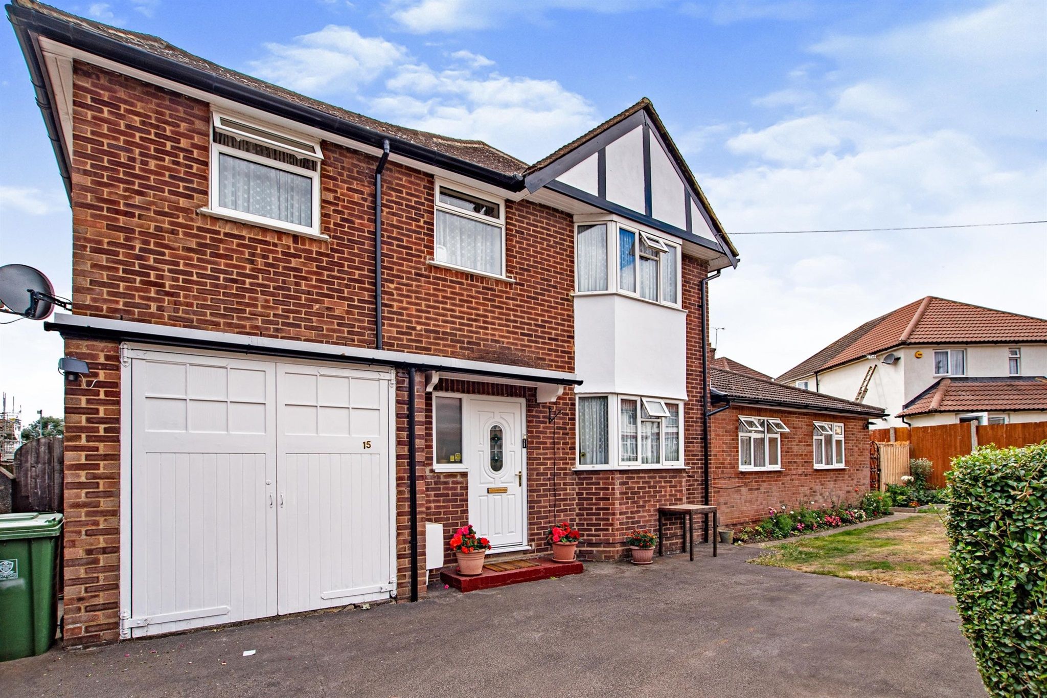 5 bed detached house for sale in Leggatts Wood Avenue, Watford WD24